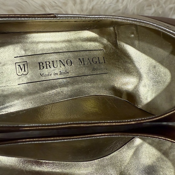Bruno Magli vintage 1980s Women's Gold and Bronze wedges Authentic - Picture 5 of 8